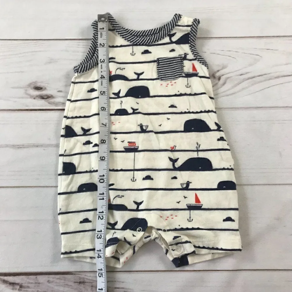 Baby GAP White Dolphin Romper Jumpsuit 0-3 months